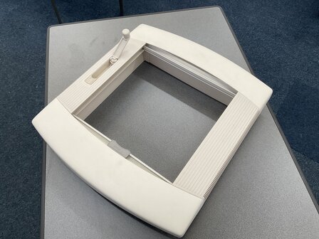 Hobby Binnenkader dakraam 40 x40 met slinger Remis