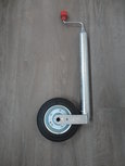 AL-KO neuswiel Neuswiel 48 mm. 200x50 mm Draagvermogen: 50kg. Maximaal draaggewicht 150 kg. AL-KO neuswiel Neuswiel 48 mm. 200x50 mm Draagvermogen: 50kg. Maximaal draaggewicht 150 kg.
